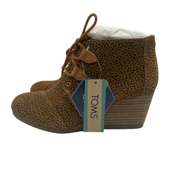 Toms Kala Ankle Wedge Bootie Mini Cheetah Suede Boots Womens 6.5 - Picture 1 of 8